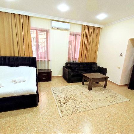 Aygestan Apartments Єреван Екстер'єр фото